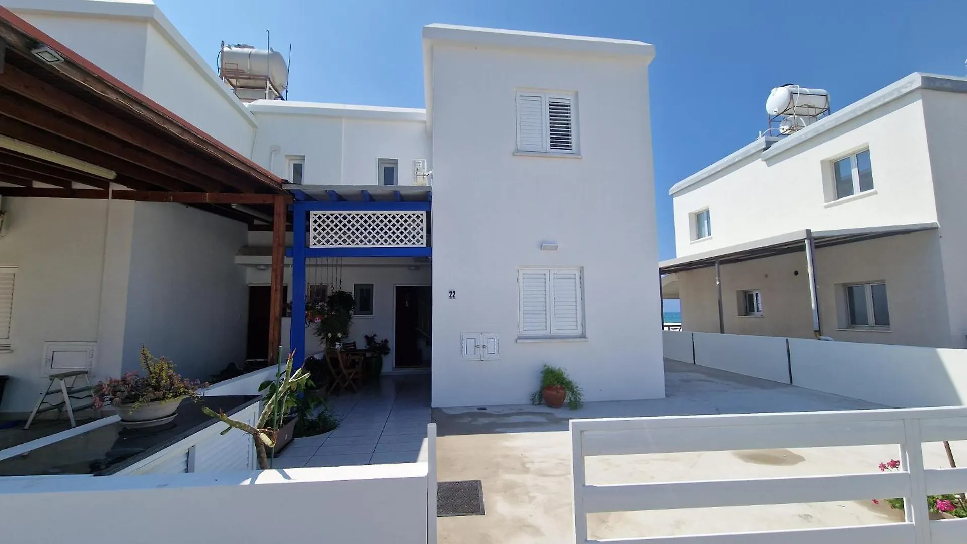 Ammos Beachfront Villa Paradise Larnaca