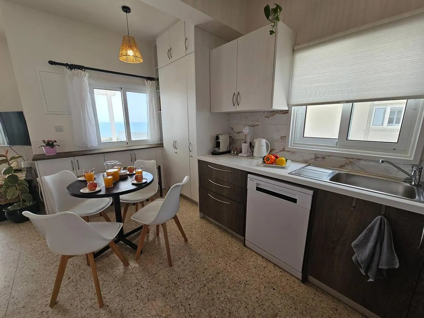 Ammos Beachfront Villa Paradise Larnaca 0*,  Cipru